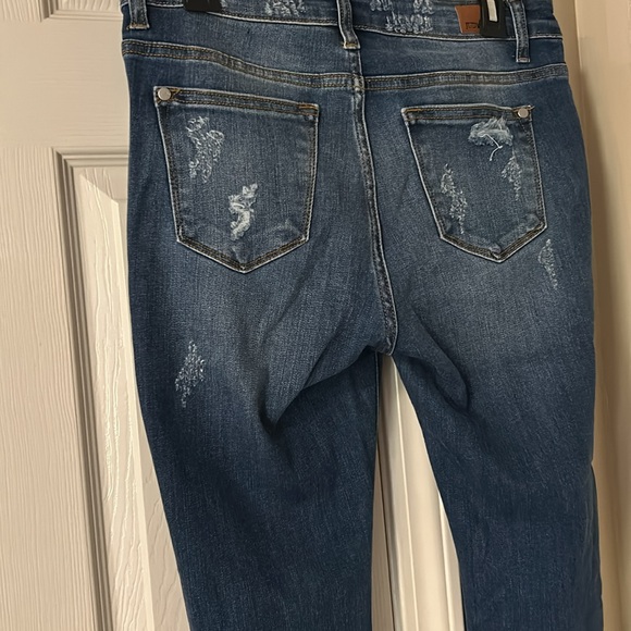 judie blue distressed/ cut out with  leopard print - Picture 4 of 6